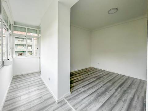 Apartamento T1 remodelado à venda em Arroios, Lisboa