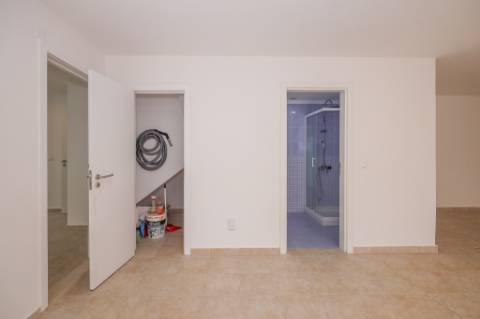 Moradia T3 +1 com garagem box e terraço na Ericeira a 10 mn a pé da praia
