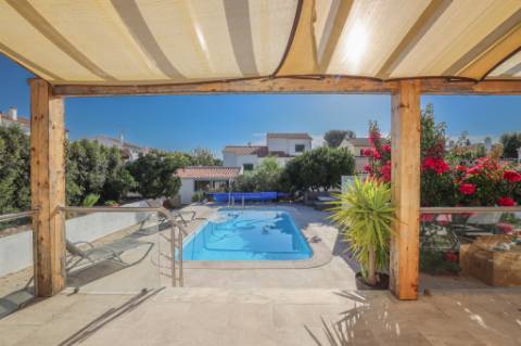 Moradia Isolada V3 + 1 em Azeitão