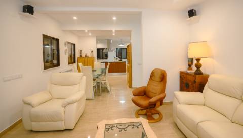 Moradia Isolada V3 + 1 em Azeitão