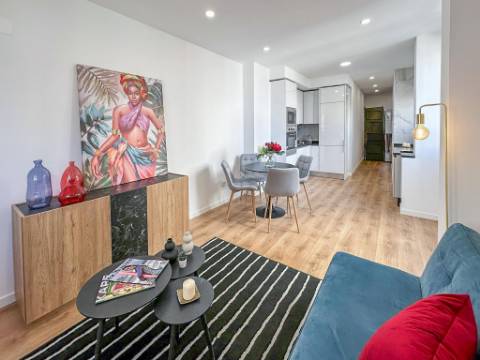 Apartamento T3 remodelado em Benfica, Lisboa