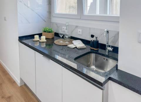 Apartamento T3 remodelado em Benfica, Lisboa