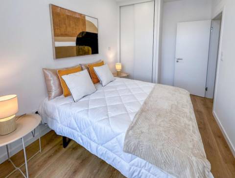 Apartamento T3 remodelado em Benfica, Lisboa