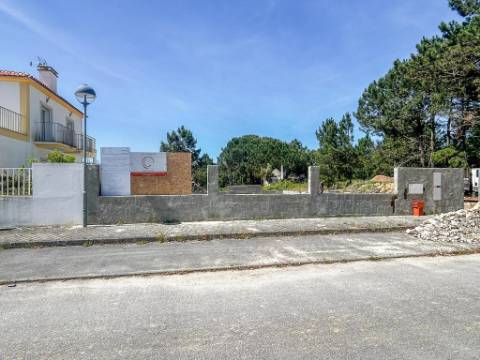 Moradia T3 Contemporânea em Construção | Sesimbra, Setúbal