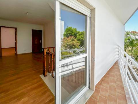 Moradia T4 na Cotovia, a 7 minutos da Praia de Sesimbra