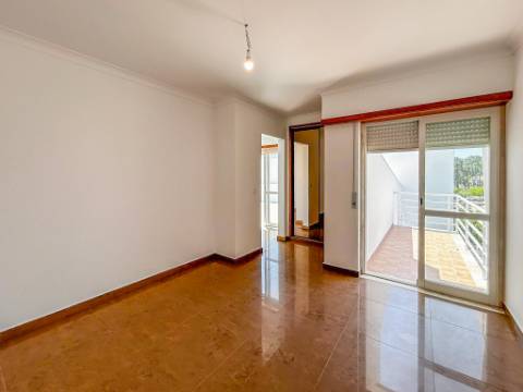 Moradia T4 na Cotovia, a 7 minutos da Praia de Sesimbra