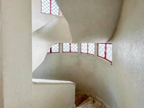 Apartamento T1 com varanda junto à Praia do Magoito