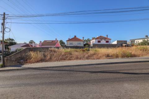 Terreno para Construção na Charneca da Caparica - Perto da Praia