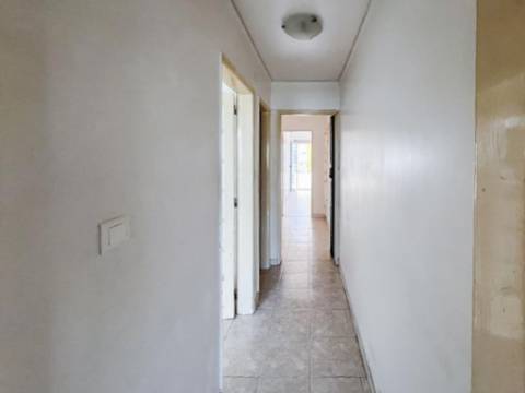 Apartamento T2 Centro de Oeiras - Excelente Oportunidade de Investimento em remodelação total