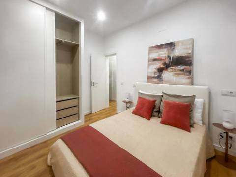 Apartamento T3 Remodelado à Venda na Penha de França, Lisboa