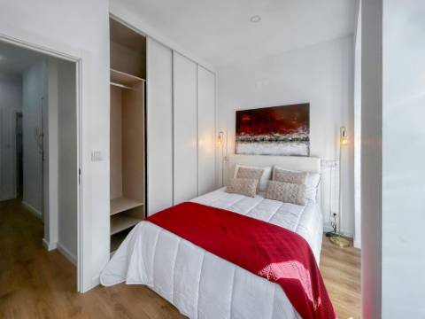 Apartamento T3 Remodelado à Venda na Penha de França, Lisboa