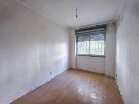 T2 à Venda em Benfica, Lisboa - Rua Atriz Maria Matos