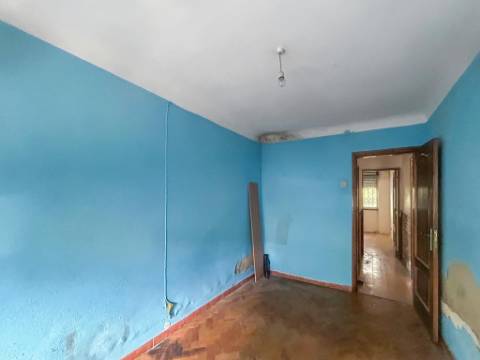 T2 à Venda em Benfica, Lisboa - Rua Atriz Maria Matos