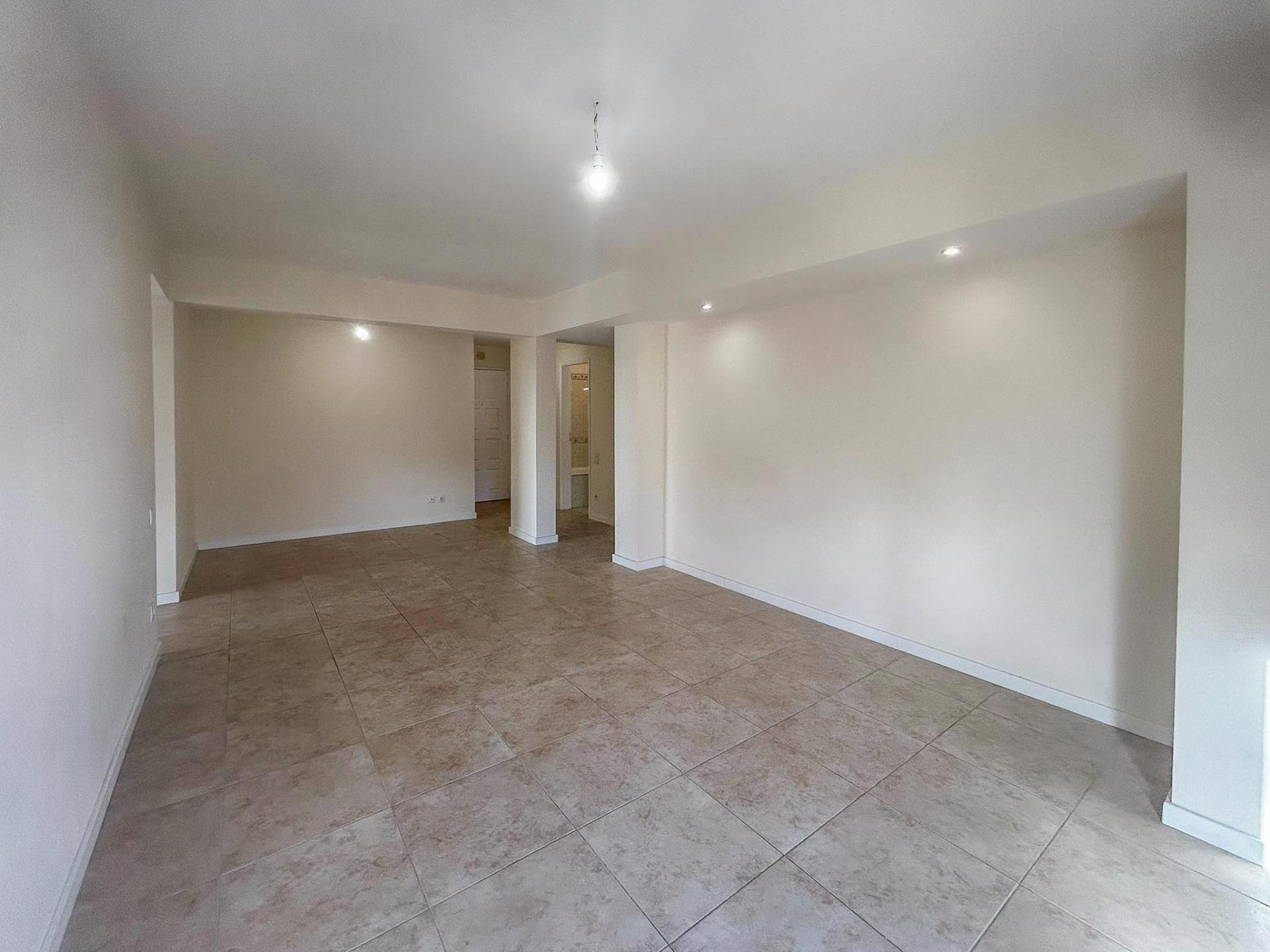 Apartamento T2 na Tapada das Mercês, Sintra Totalmente Remodelado e Perto da Estação