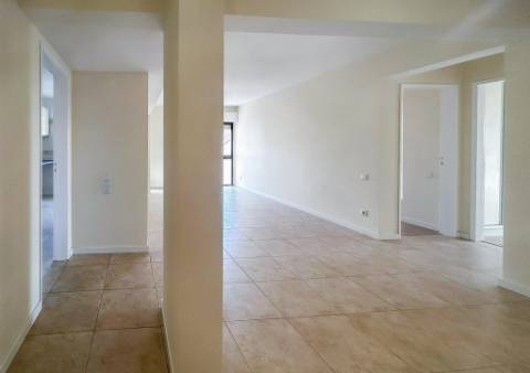 Apartamento T2 na Tapada das Mercês, Sintra Totalmente Remodelado e Perto da Estação