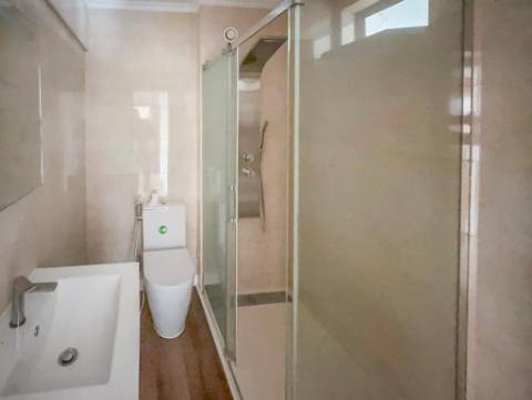 Apartamento T2 Totalmente Renovado em Santiago, Sesimbra