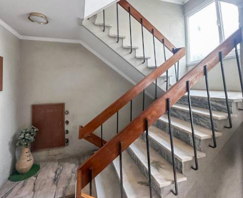 Apartamento T2 Totalmente Renovado em Santiago, Sesimbra