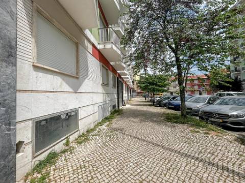 Apartamento T2 à Venda na Rua Dr. João de Barros, Benfica