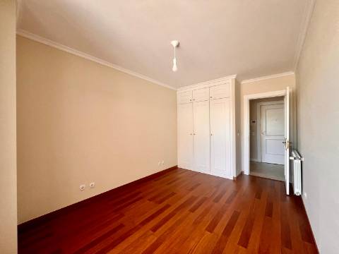 PARA ARRENDAR | APARTAMENTO T3 | ESTORIL -