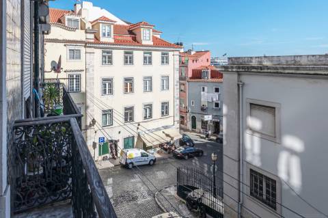 Para Venda | Apartamento T3+1 | Santa Maria Maior, Lisboa