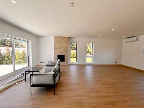 Para Venda | Moradia T5 | Areia, Cascais