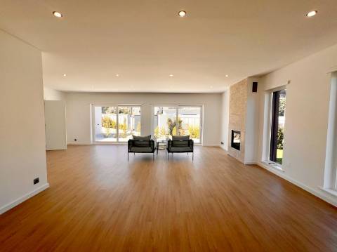 Para Venda | Moradia T5 | Areia, Cascais