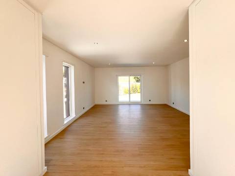 Para Venda | Moradia T5 | Areia, Cascais