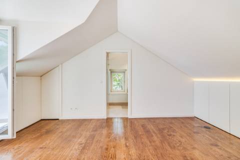 Para Venda | Apartamento T4 | Estoril