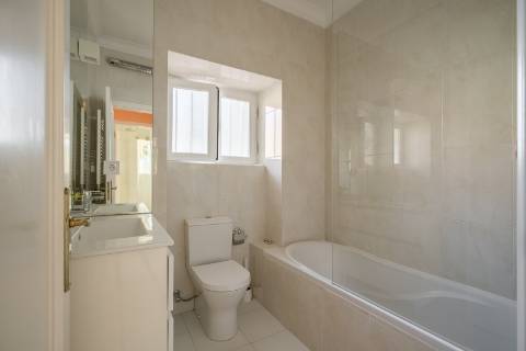 Para arrendar | Moradia Chalé T7 | Monte Estoril