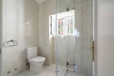 Para arrendar | Moradia Chalé T7 | Monte Estoril