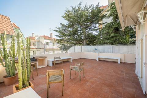 Para arrendar | Moradia Chalé T7 | Monte Estoril