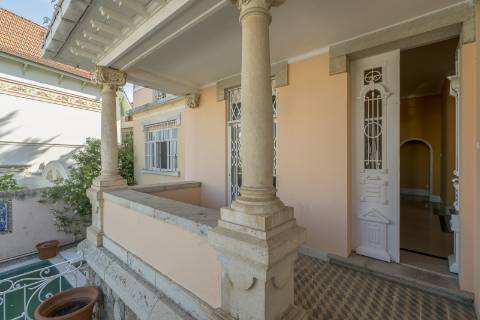 Para arrendar | Moradia Chalé T7 | Monte Estoril