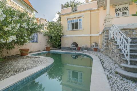 Para arrendar | Moradia Chalé T7 | Monte Estoril