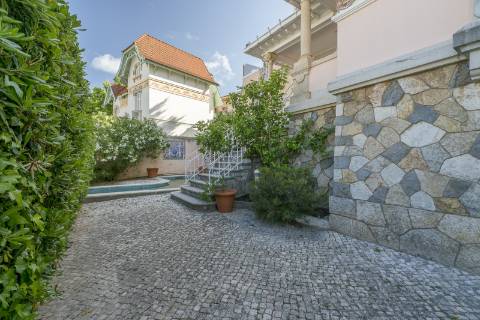 Para arrendar | Moradia Chalé T7 | Monte Estoril