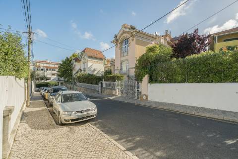 Para arrendar | Moradia Chalé T7 | Monte Estoril