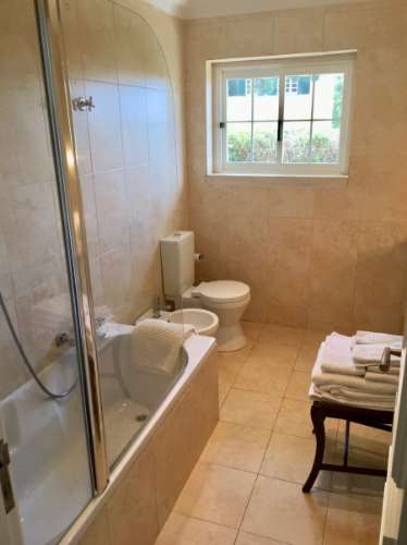 Para arrendar | Moradia T5 | Estoril