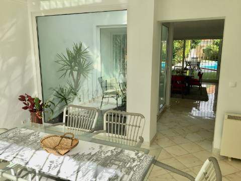 Para arrendar | Moradia T5 | Estoril