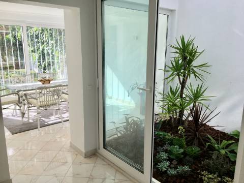 Para arrendar | Moradia T5 | Estoril