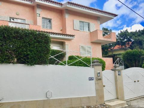 Para arrendar | Moradia T5 | Estoril