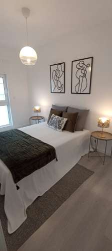 T3 soberbamente remodelado, Cozinha equipada, situado a 10 minutos a pé Estação Metro Carnide, Linha Azul