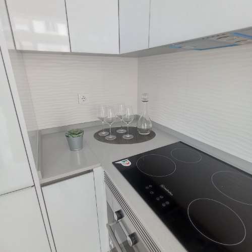 COM VISTA SOB O JARDIM DA PENHA DE FRANÇA E VISTA RIO, MAGNIFICO T1 TOTALMENTE REMODELADO