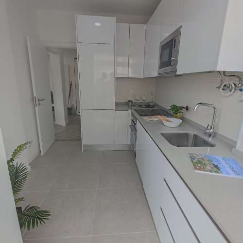 COM VISTA SOB O JARDIM DA PENHA DE FRANÇA E VISTA RIO, MAGNIFICO T1 TOTALMENTE REMODELADO