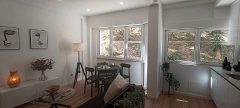 O T3 MAIS BARATO EM BENFICA, TOTALMENTE REMODELADO EM EDIFICIO COM ELEVADOR