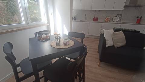 O T3 MAIS BARATO EM BENFICA, TOTALMENTE REMODELADO EM EDIFICIO COM ELEVADOR