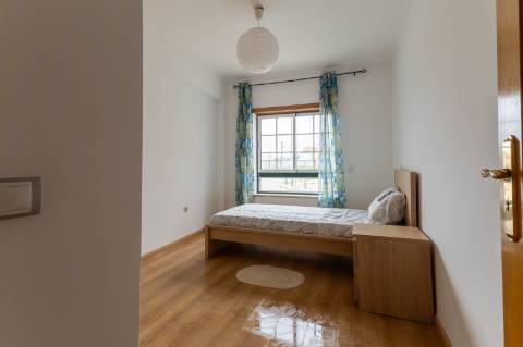 T3 PARA ARRENDAMENTO EM QUARTOS SITUADO A 2 MINUTOS APÉ DA ESTAÇÃO DE COMBOIO DE ALHOS VEDROS E A 30 MINUTO DE LISBOA