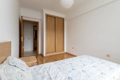 T3 PARA ARRENDAMENTO EM QUARTOS SITUADO A 2 MINUTOS APÉ DA ESTAÇÃO DE COMBOIO DE ALHOS VEDROS E A 30 MINUTO DE LISBOA