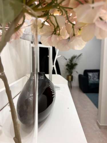 Apartamento T2 no seu estado geral bem conservado situado a 3 minutos a pé da Estação de Comboio das Mercês