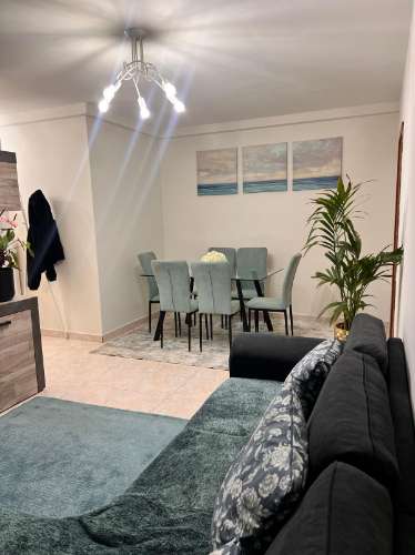 Apartamento T2 no seu estado geral bem conservado situado a 3 minutos a pé da Estação de Comboio das Mercês