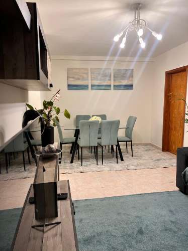 Apartamento T2 no seu estado geral bem conservado situado a 3 minutos a pé da Estação de Comboio das Mercês