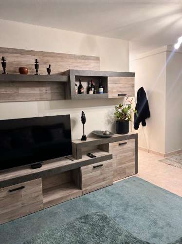 Apartamento T2 no seu estado geral bem conservado situado a 3 minutos a pé da Estação de Comboio das Mercês